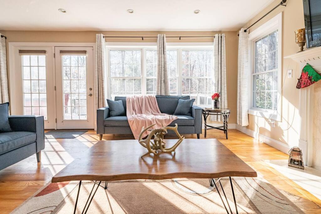 Luxury 4 Bedroom House In Pocono Mountains In Golf Course Near Lake Tobyhanna 외부 사진