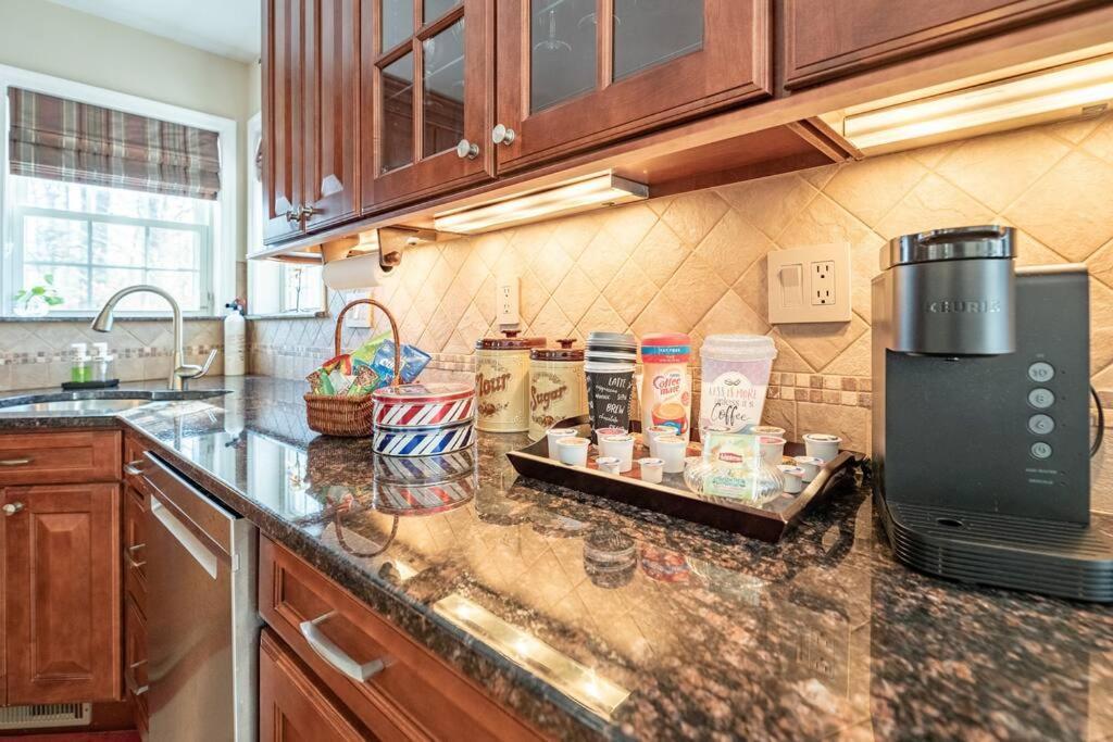 Luxury 4 Bedroom House In Pocono Mountains In Golf Course Near Lake Tobyhanna 외부 사진